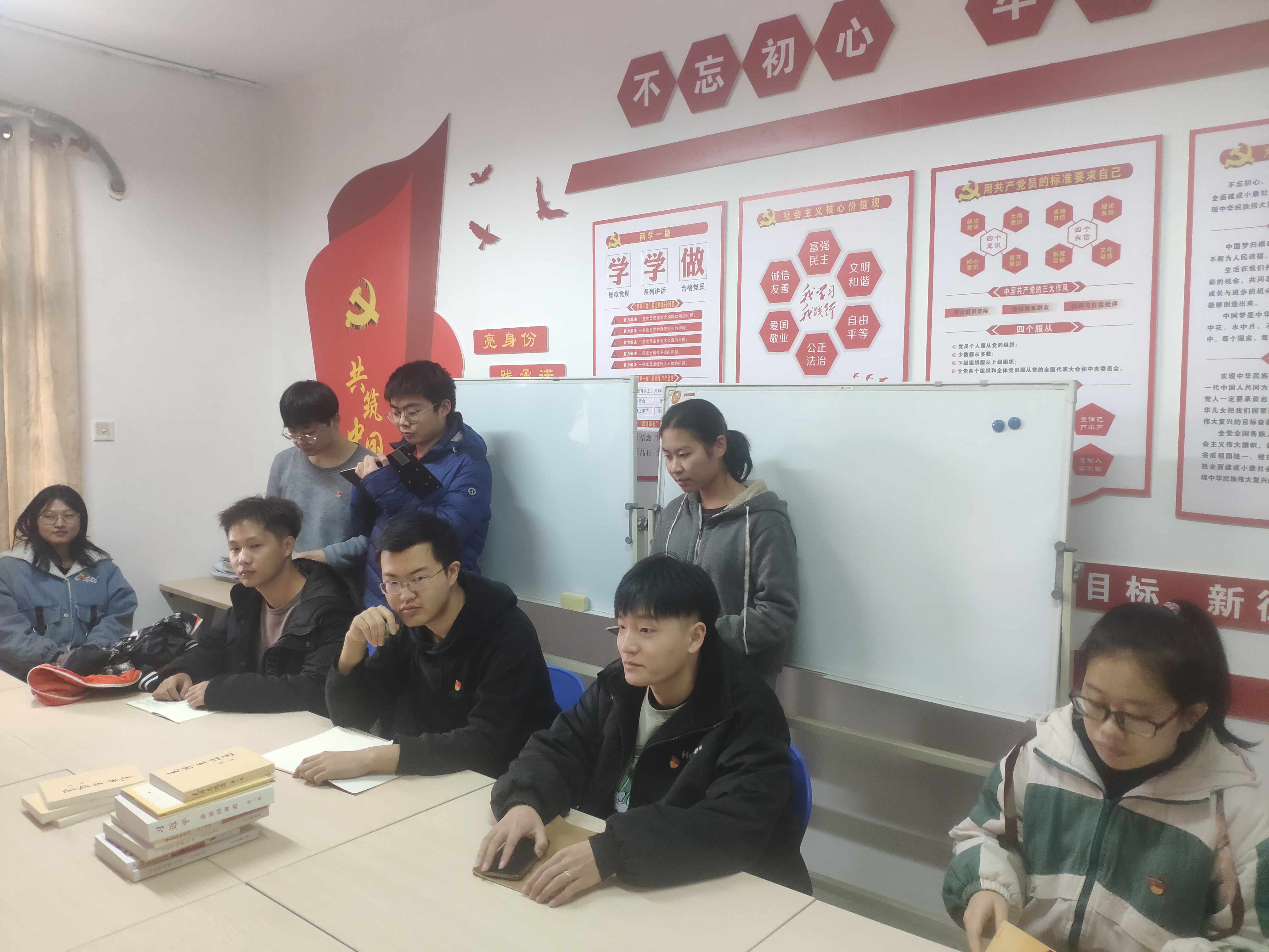 ffc95c2fc3b44417ad511658b1a44f8f.jpg ffc95c2fc3b44417ad511658b1a44f8f.jpg