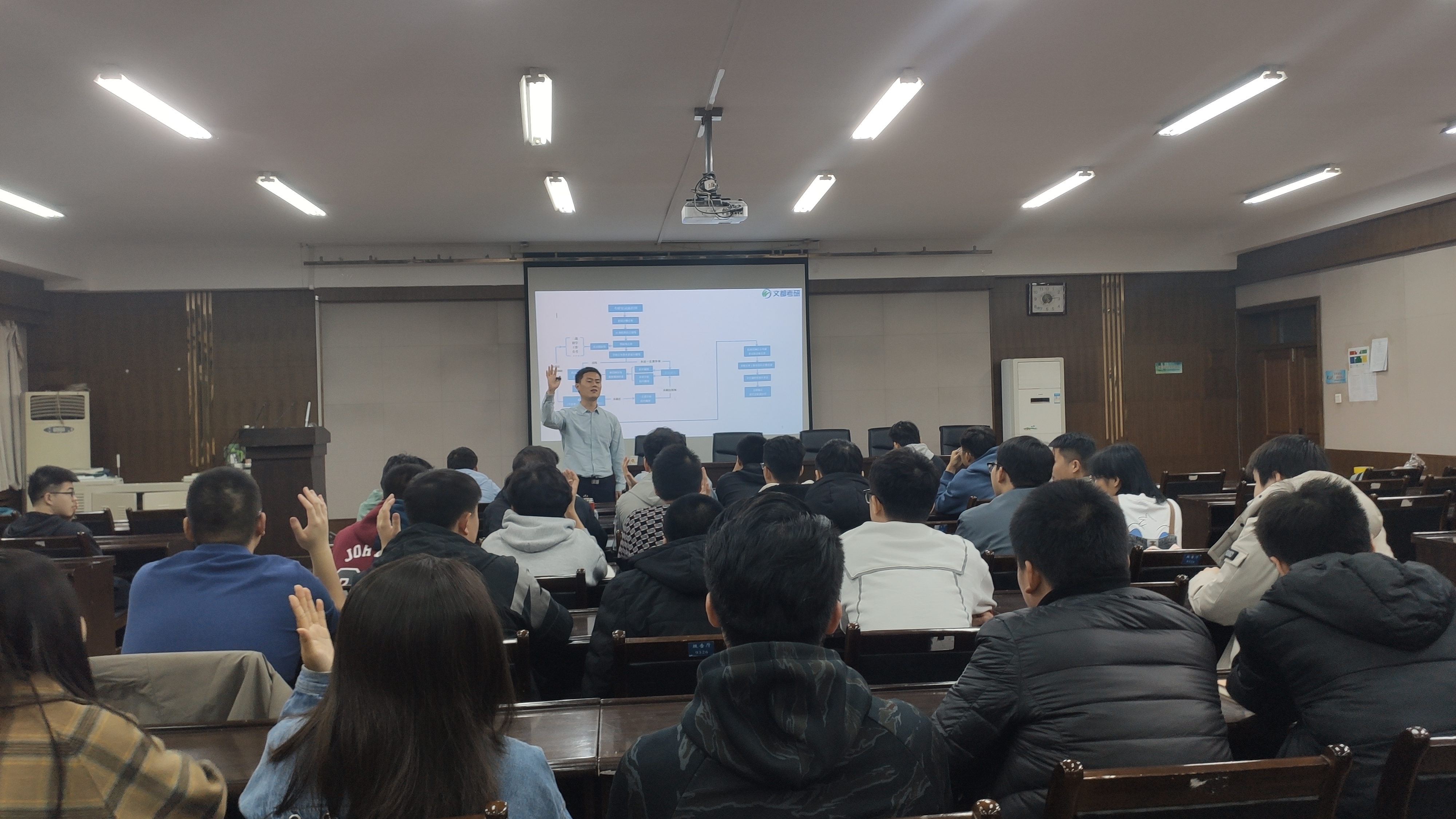 38a51b92362e4a4eb670e19f9d114a20.jpg 38a51b92362e4a4eb670e19f9d114a20.jpg