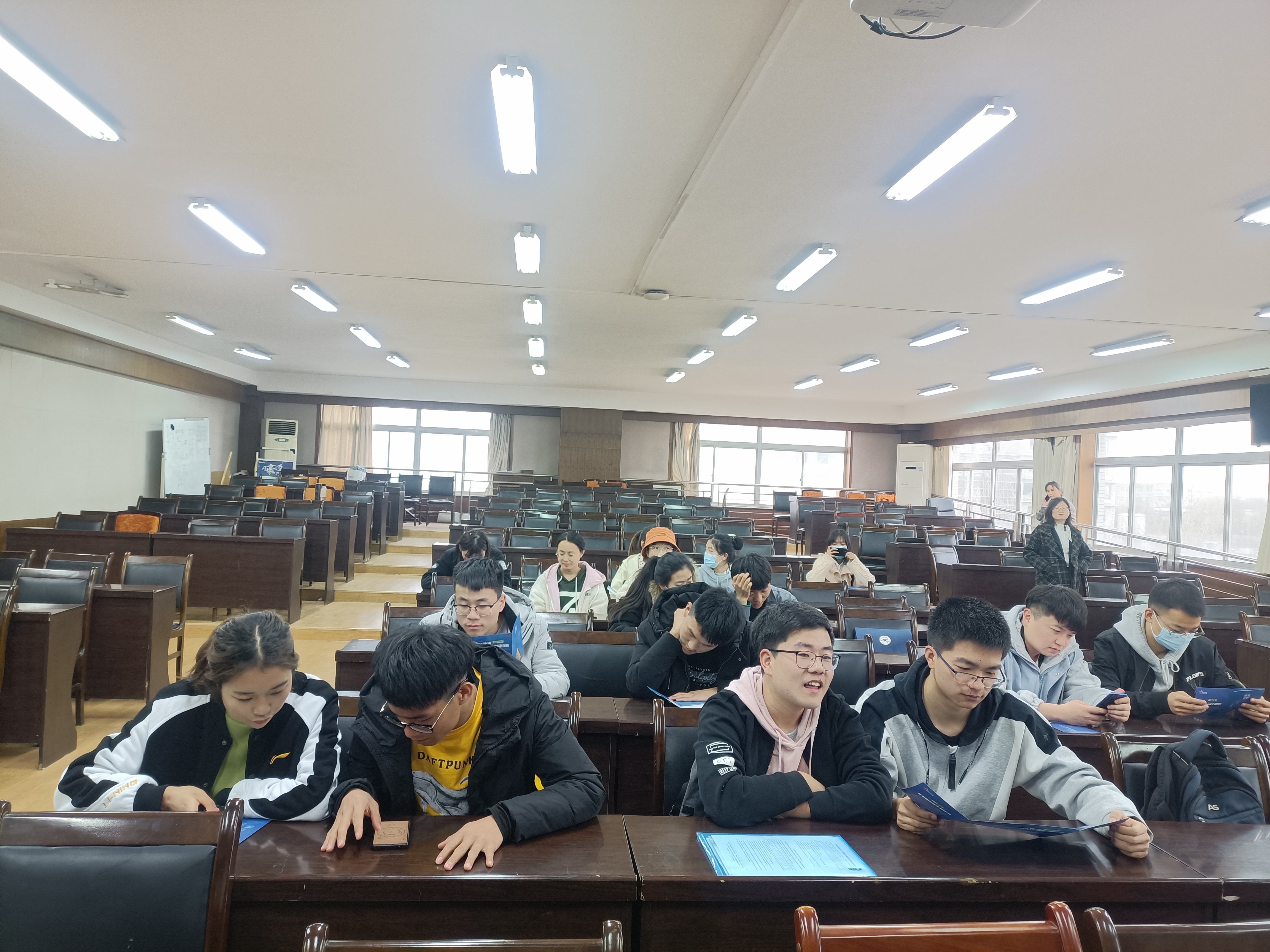 75697ca3257f49e686c9d92f39202478.jpg 75697ca3257f49e686c9d92f39202478.jpg