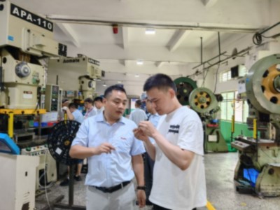 507e2fe42f574ac5b6d1059dd9508d44.jpg 1.jpg