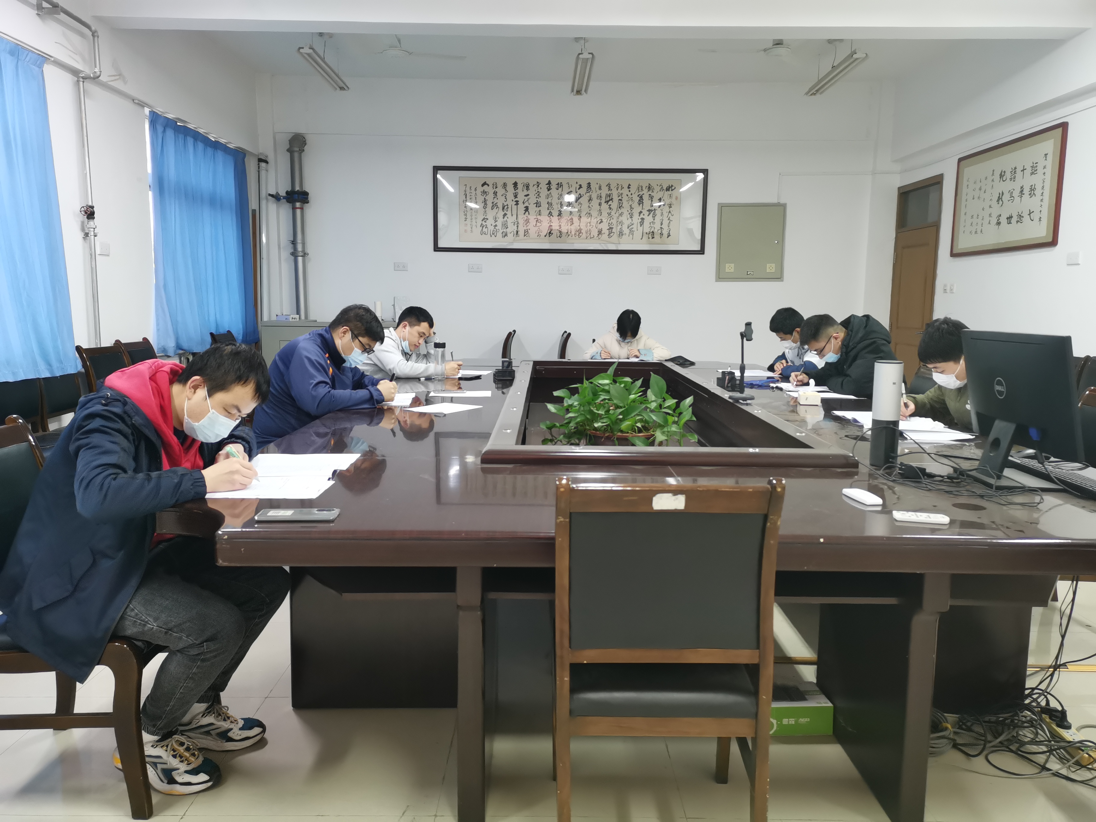 ec3ff04a9f594b3696205b6ba1c24725.jpg ec3ff04a9f594b3696205b6ba1c24725.jpg