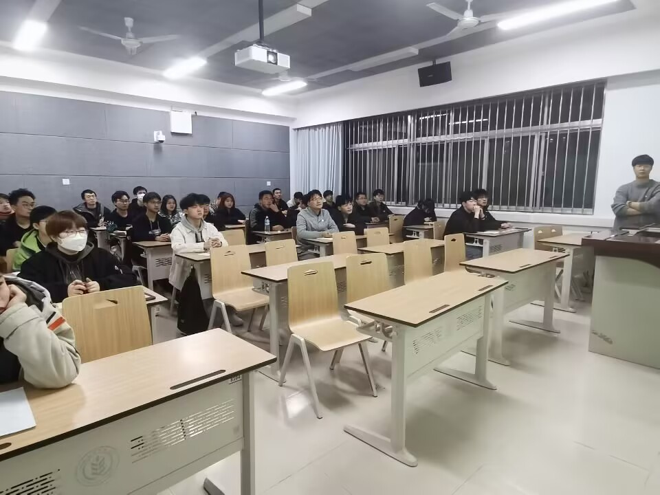 1b764cb6f2bf4b9699dde0391ee5e408.jpg 1b764cb6f2bf4b9699dde0391ee5e408.jpg